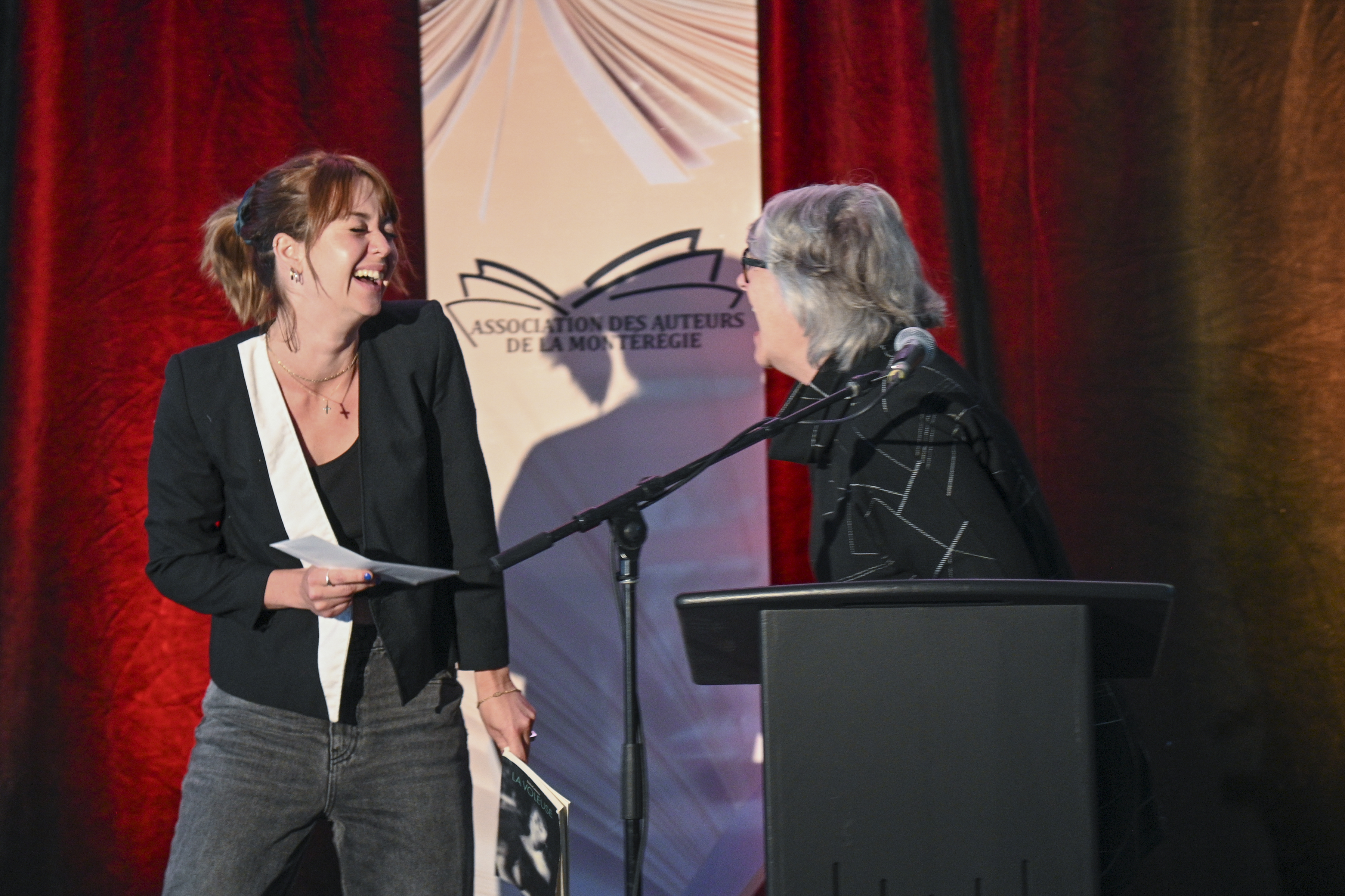 Arlette Cousture et Daria Colonna, récipiendaire du prix.jpg