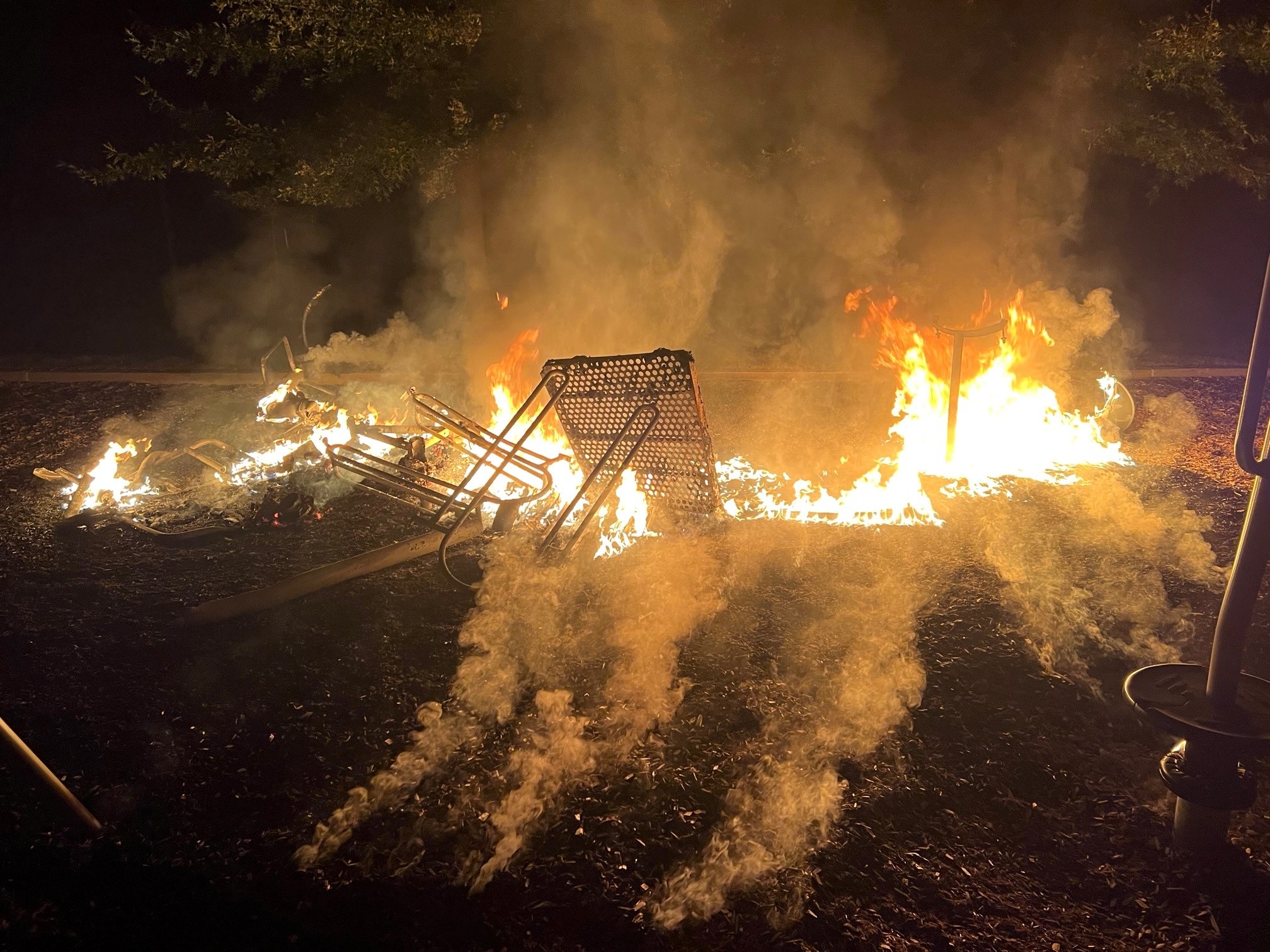S2P2 Un module de jeux du parc Ringuet, à Sainte-Julie, a été incendié Source Ville de Sainte-Julie.jpg